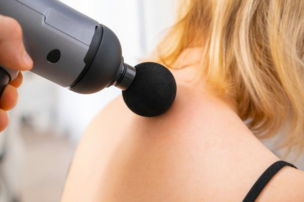 Découvrez les avantages du pistolet de massage izigun